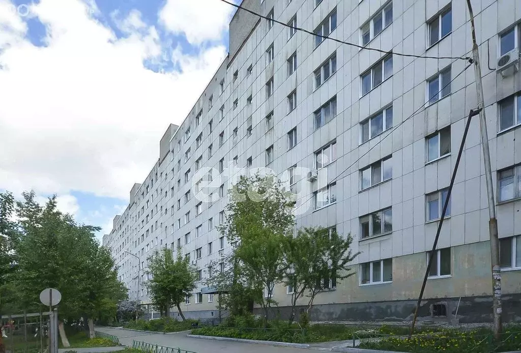 3-комнатная квартира: Тюмень, улица Республики, 196 (57.3 м) - Фото 2