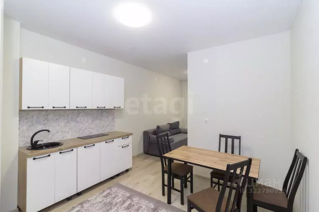 Студия Тюменская область, Тюмень ул. Геннадия Райкова, 19 (24.0 м) - Фото 1