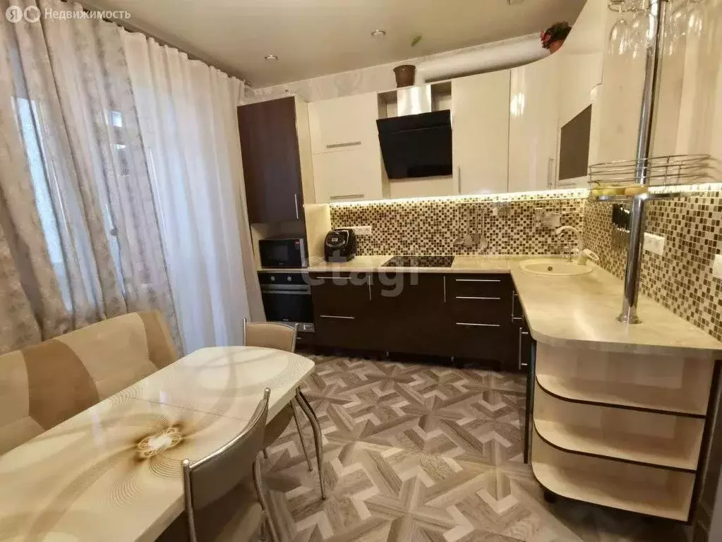 2-комнатная квартира: Клин, улица Чайковского, 105к1 (56.6 м) - Фото 0