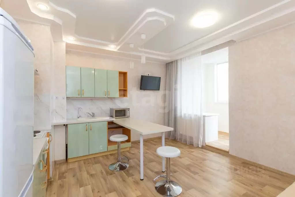 2-к кв. Тюменская область, Тюмень ул. Тимофея Чаркова, 79к3 (62.4 м) - Фото 1