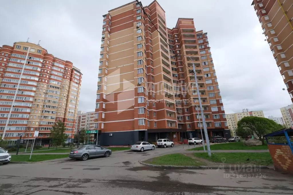 2-к кв. Москва Киевский рп, 22А (66.3 м) - Фото 0