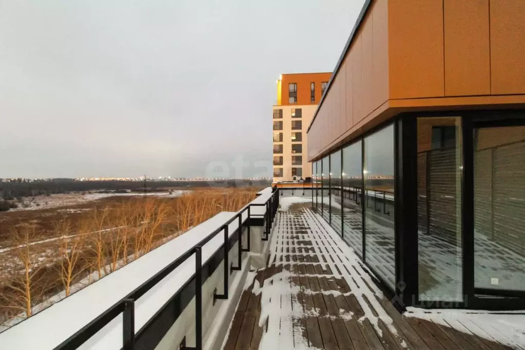 3-к кв. Тюменская область, Тюмень ДОК мкр, ул. Воронинская, 45 (202.2 ... - Фото 0