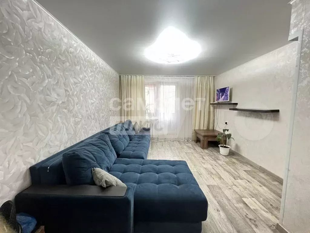 1-к. квартира, 37 м, 1/10 эт. - Фото 0