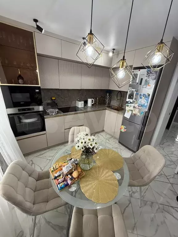 3-к. квартира, 63 м, 5/5 эт. - Фото 1