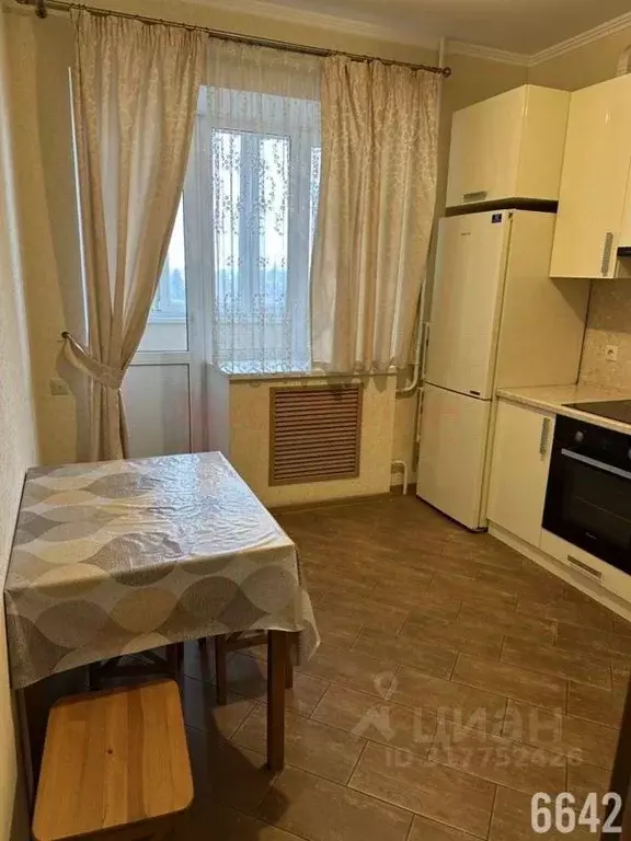 1-к кв. Ростовская область, Аксай ул. Платова, 6А (34.0 м) - Фото 0