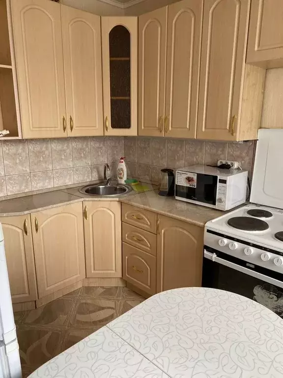 3-к. квартира, 65 м, 3/9 эт. - Фото 0