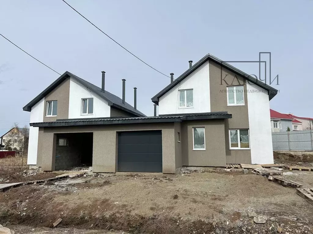 Дом в Челябинская область, Магнитогорск Бакинская ул., 49 (180 м) - Фото 1