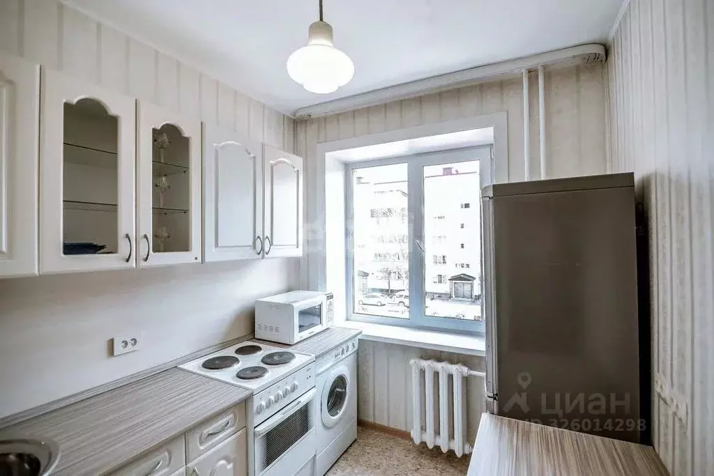 1-к кв. Сахалинская область, Южно-Сахалинск ул. Есенина, 11 (30.0 м) - Фото 1