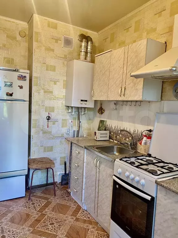 1-к. квартира, 46 м, 1/3 эт. - Фото 1