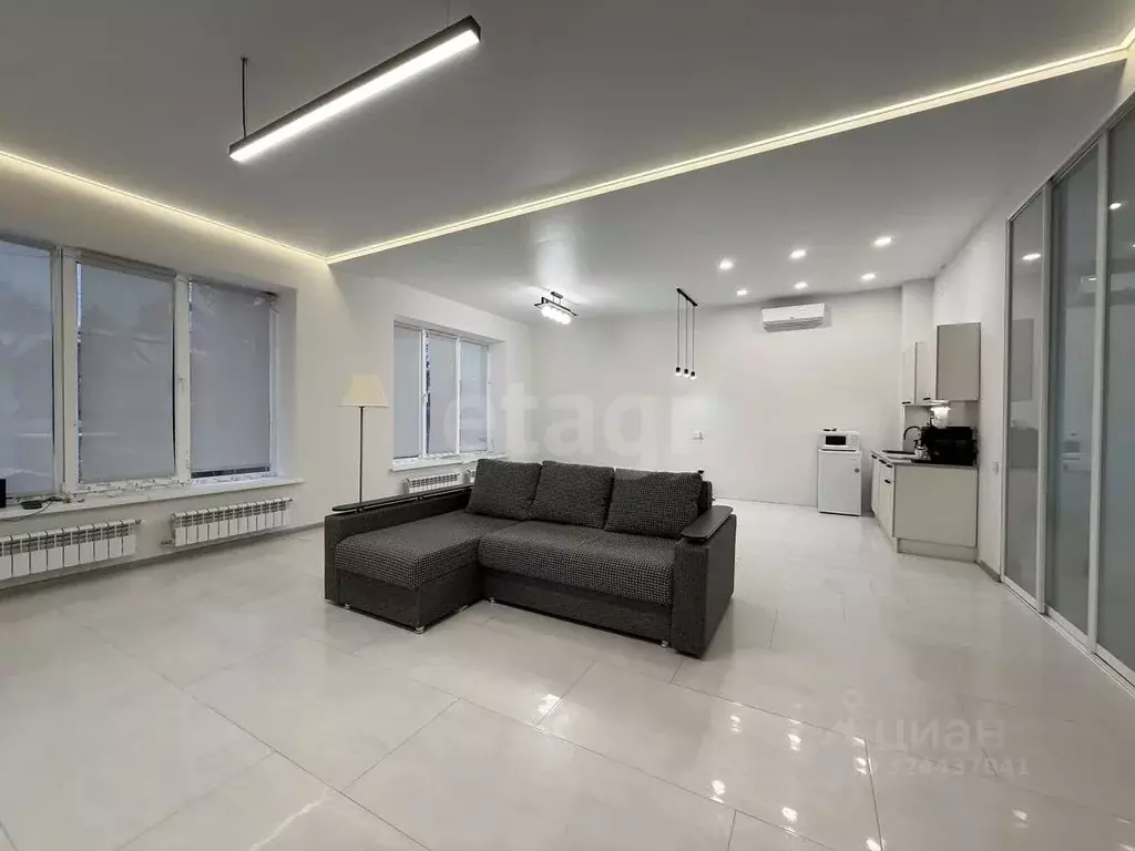 Таунхаус в Смоленская область, Смоленск пос. Тихвинка, с106 (250 м) - Фото 1