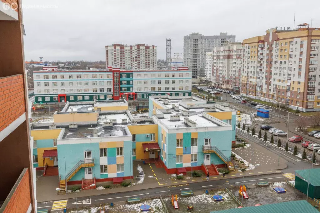 3-комнатная квартира: Брянск, улица Романа Брянского, 12А (90 м) - Фото 1
