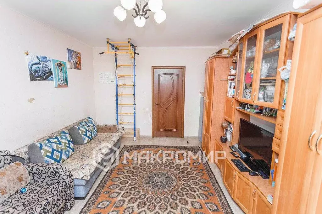 3-к кв. Брянская область, Брянск Авиационная ул., 8 (62.3 м) - Фото 1