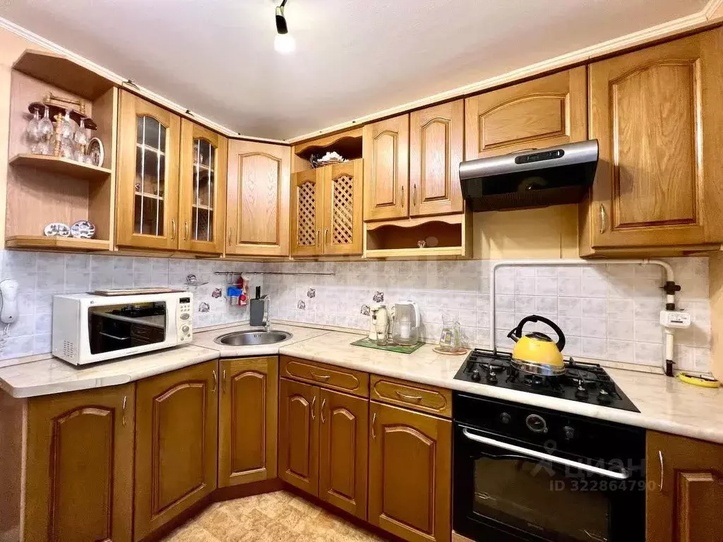 3-к кв. Курганская область, Курган ул. Криволапова, 24 (66.5 м) - Фото 2