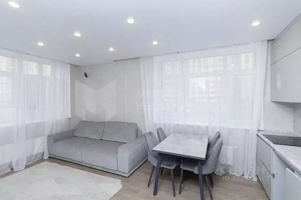 2-к кв. Тюменская область, Тюмень ул. Алматинская, 4 (56.0 м) - Фото 0