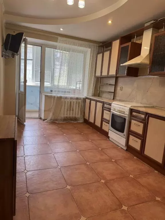 2-к. квартира, 68 м, 2/9 эт. - Фото 0