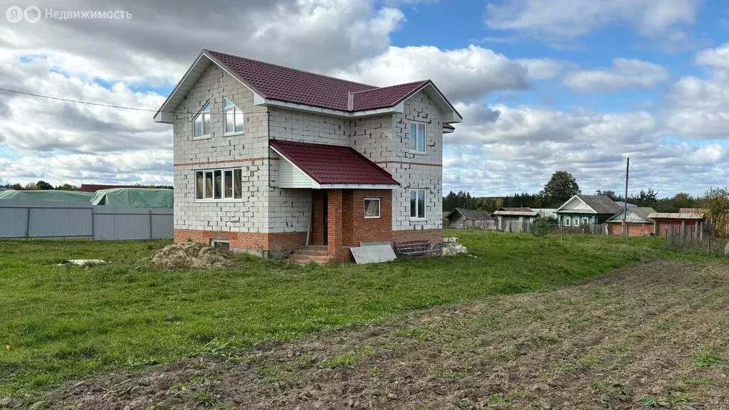 Дом в деревня Кукшумы, улица Гагарина, 21 (197.9 м) - Фото 1