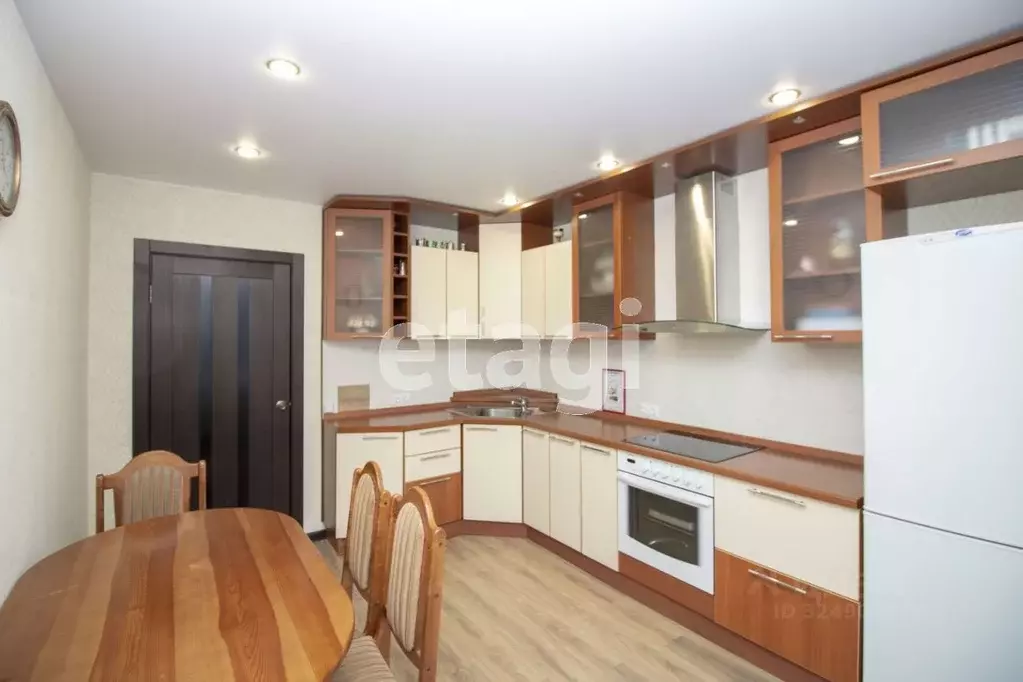 1-к кв. Тюменская область, Тюмень Кремлевская ул., 114 (37.5 м) - Фото 1