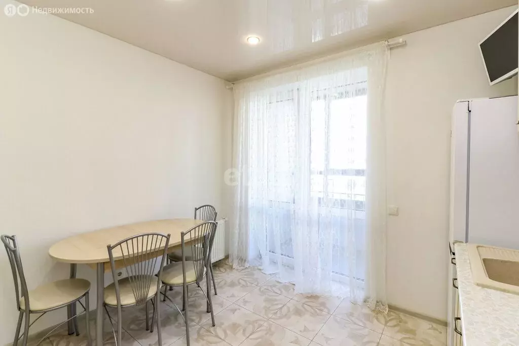 1-комнатная квартира: Тюмень, улица Газовиков, 71 (36.2 м) - Фото 1