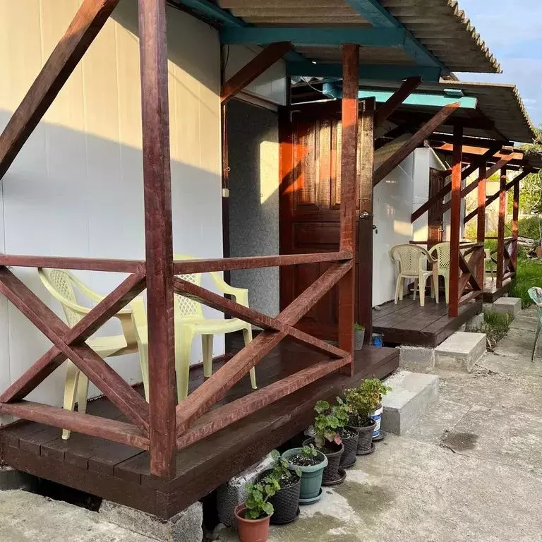 Дом в Краснодарский край, Сочи пос. Вардане, ул. Молодежная, 33А (9 м) - Фото 1