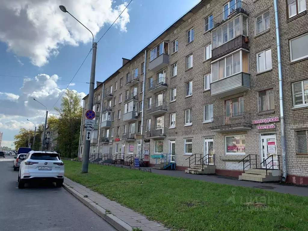 Торговая площадь в Санкт-Петербург ул. Ленсовета, 83 (17 м) - Фото 1