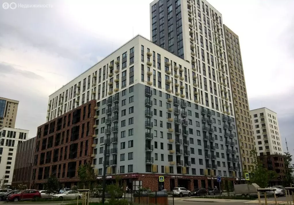 3-комнатная квартира: Тюмень, Харьковская улица, 72Б (62.6 м) - Фото 1