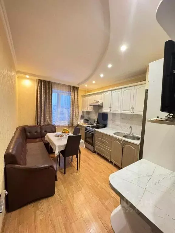 3-к кв. Вологодская область, Череповец ул. Годовикова, 24 (62.5 м) - Фото 2