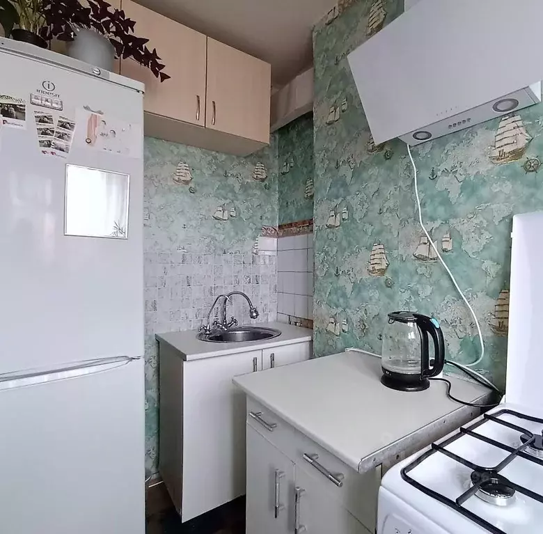 3-к кв. Челябинская область, Челябинск ул. Суркова, 16 (61.0 м) - Фото 2