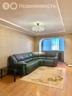 3-комнатная квартира: Самара, проспект Кирова, 210 (66.4 м) - Фото 1