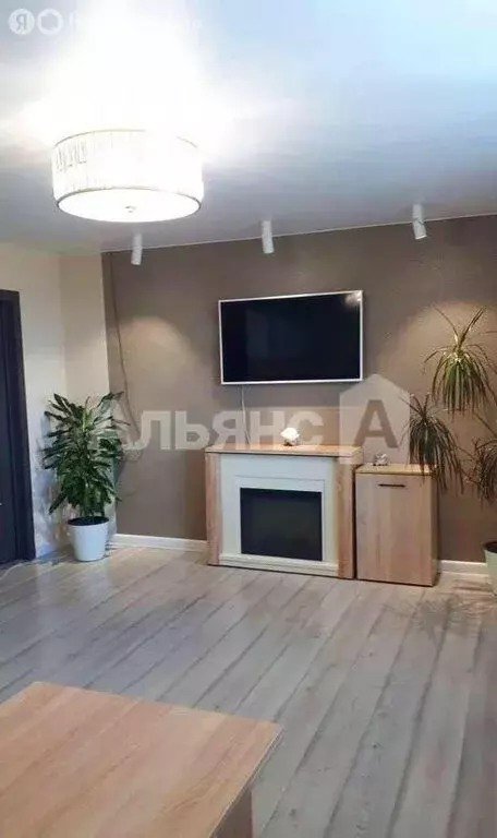 1-комнатная квартира: Шахты, Красинская улица, 48Д (43 м) - Фото 0