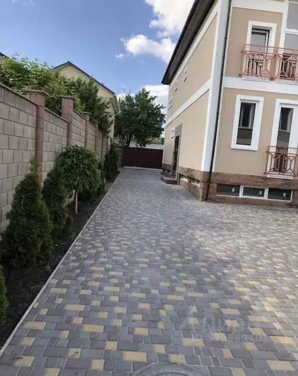 2-к кв. Крым, Симферополь пер. Стрелковый, 7 (55.0 м) - Фото 1
