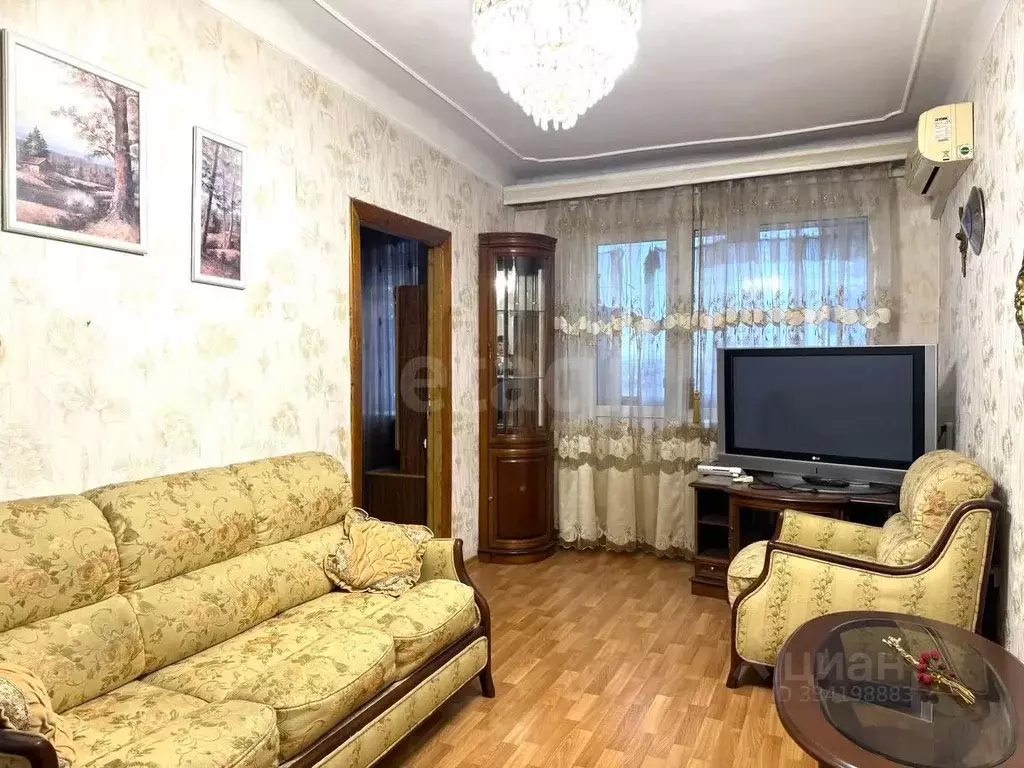 3-к кв. Крым, Симферополь ул. Батурина (54.4 м) - Фото 1