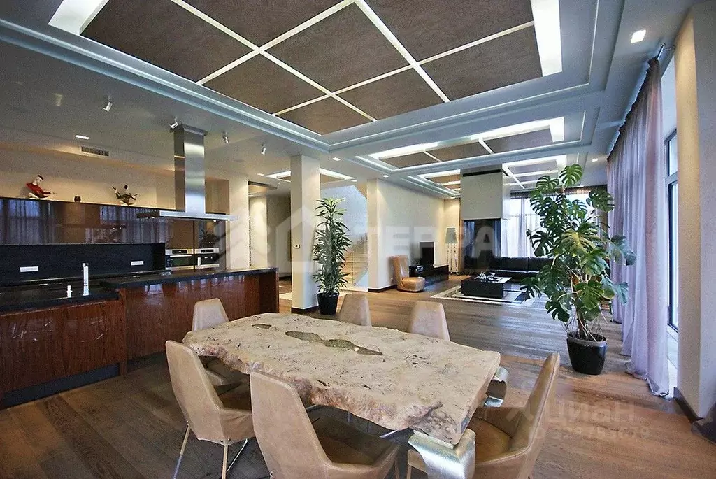 Дом в Московская область, Одинцовский городской округ, д. Барвиха 21 ... - Фото 1