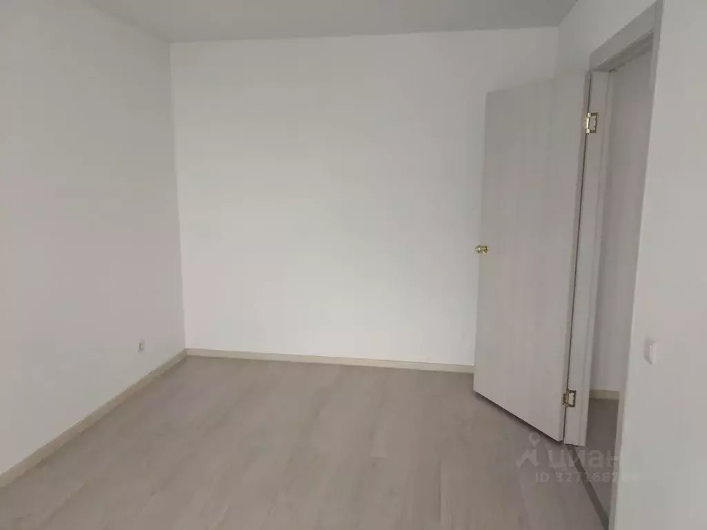 3-к кв. Свердловская область, Екатеринбург ул. Прониной, 43 (58.0 м) - Фото 2