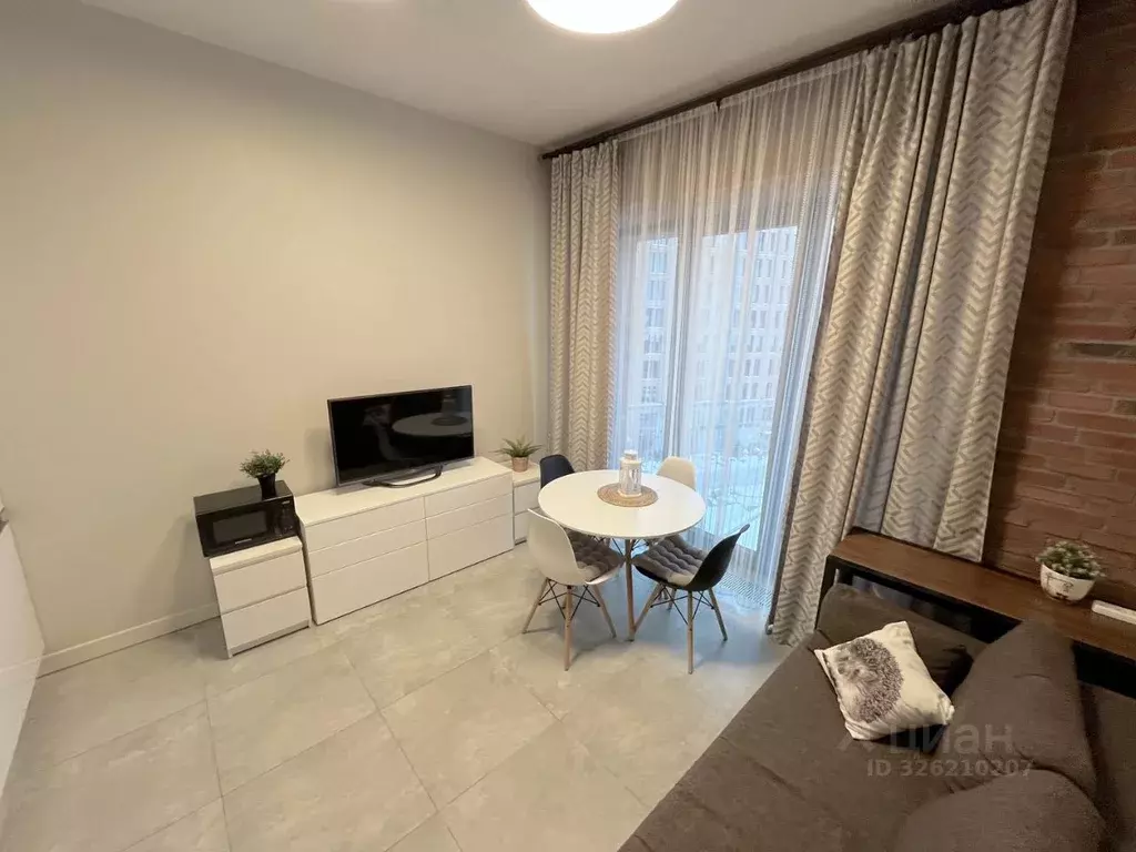 1-к кв. Санкт-Петербург наб. Макарова, 60 (42.0 м) - Фото 2