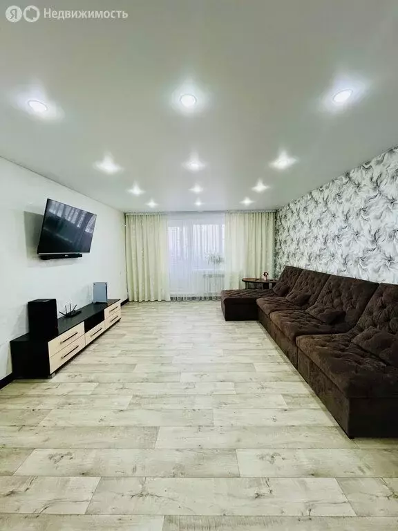 4-комнатная квартира: Саяногорск, микрорайон Центральный, 28/1 (131 м) - Фото 2