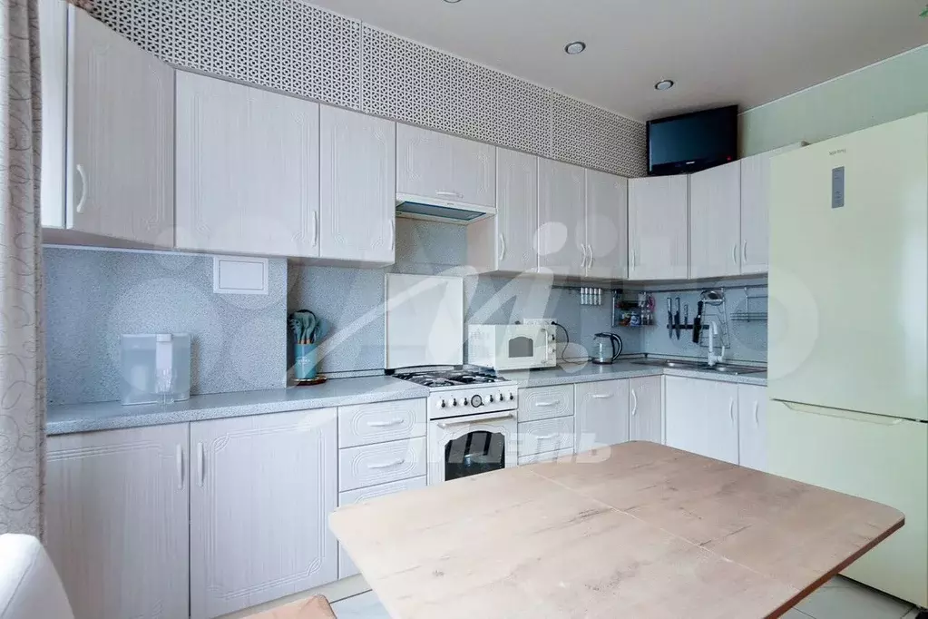 1-к. квартира, 31,7 м, 1/3 эт. - Фото 1