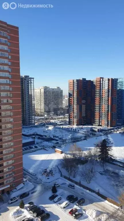 3-комнатная квартира: Новосибирск, улица Толстого, 9 (69.5 м) - Фото 1