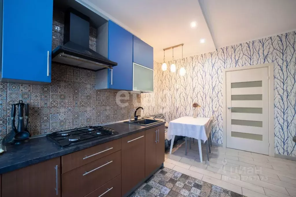 2-к кв. Калининградская область, Калининград Красная ул., 139А (67.0 ... - Фото 2