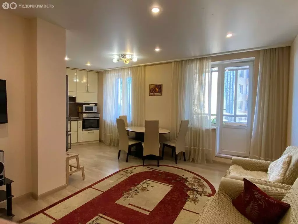 3-комнатная квартира: Кудрово, Областная улица, 1 (73 м) - Фото 0