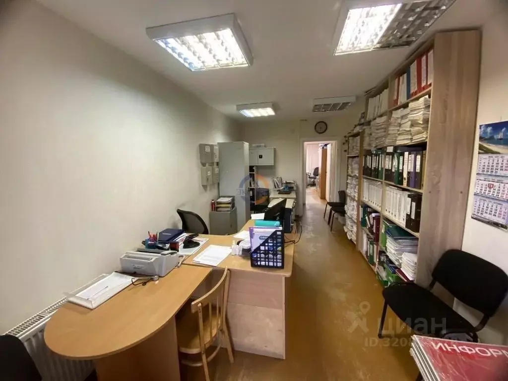 Офис в Новгородская область, Новгородский район, Ермолинское с/пос, д. ... - Фото 2