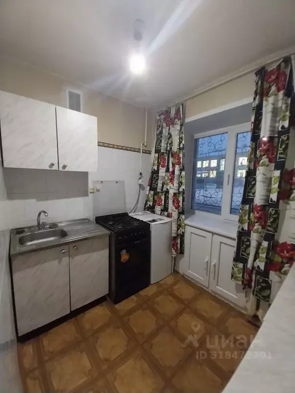 3-к кв. Чувашия, Новочебоксарск Советская ул., 8 (60.8 м) - Фото 1