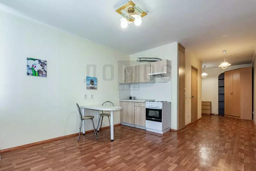 Студия Свердловская область, Екатеринбург ул. Рощинская, 27 (28.8 м) - Фото 1