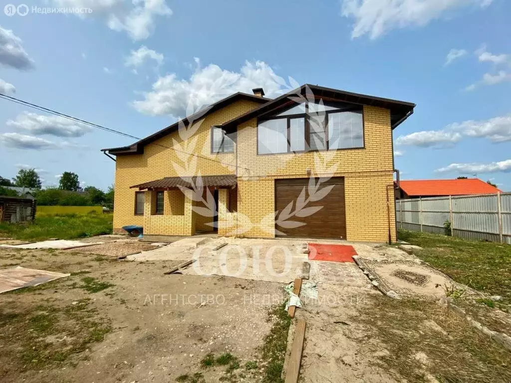 Дом в посёлок городского типа Полотняный Завод, 17-й микрорайон (317 ... - Фото 0