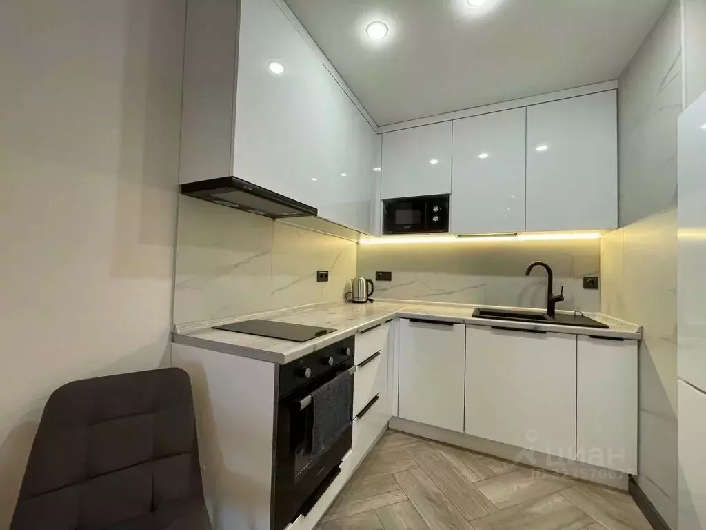 1-к кв. Свердловская область, Екатеринбург ул. Цвиллинга, 7А/3 (50.0 ... - Фото 0