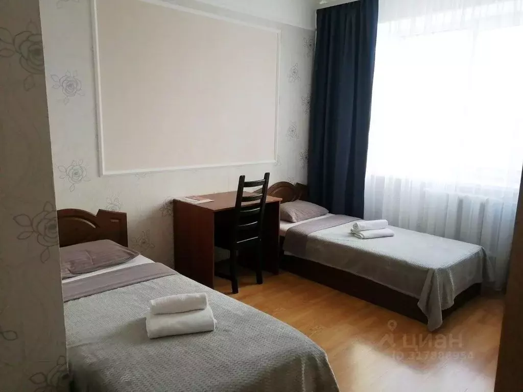 Комната Тюменская область, Тюмень ул. Буковая, 33 (22.0 м) - Фото 1