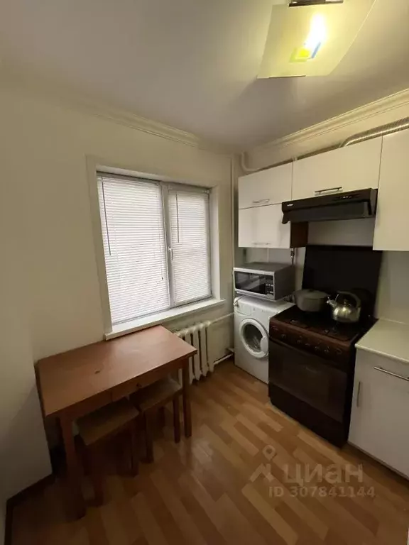 2-к кв. Астраханская область, Астрахань ул. Савушкина, 27 (50.0 м) - Фото 2