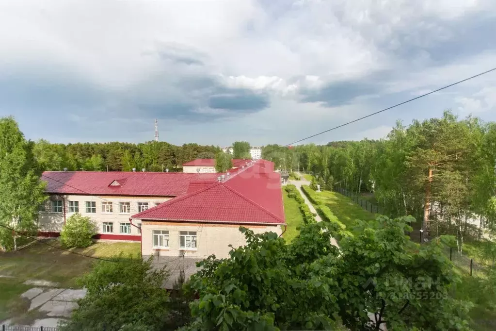 2-к кв. Тюменская область, Тобольск Менделеево мкр, 5 (43.9 м) - Фото 0
