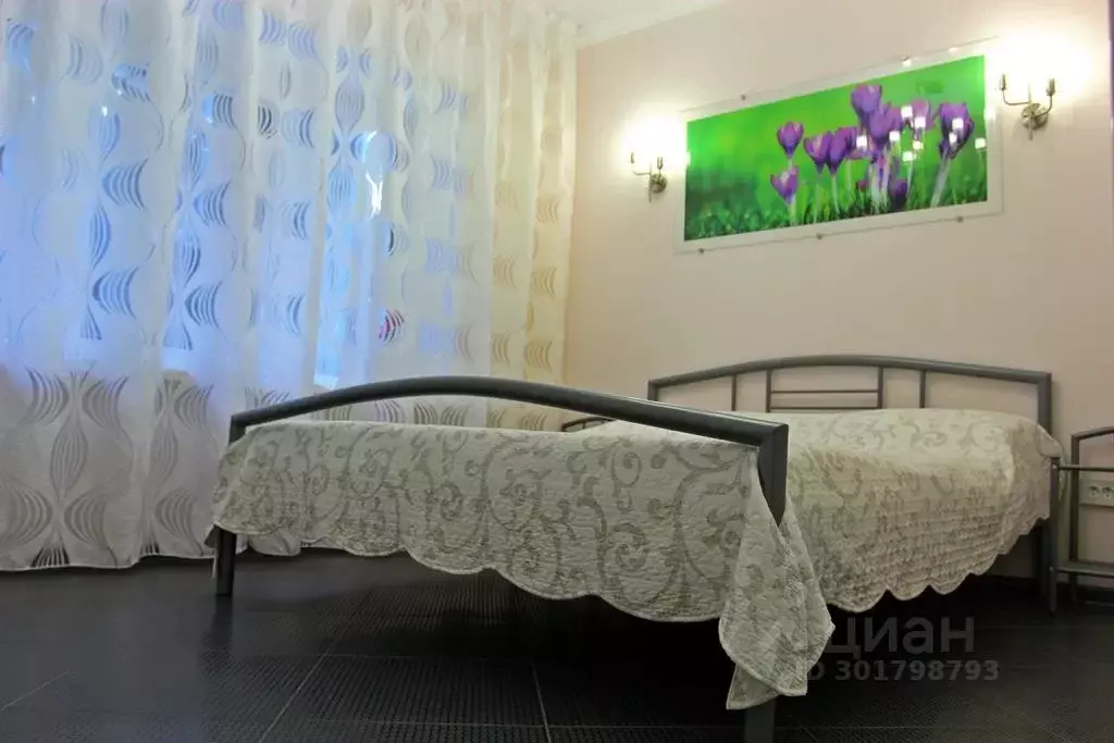 2-к кв. Крым, Ялта ул. Дмитриева, 5 (35.0 м) - Фото 1