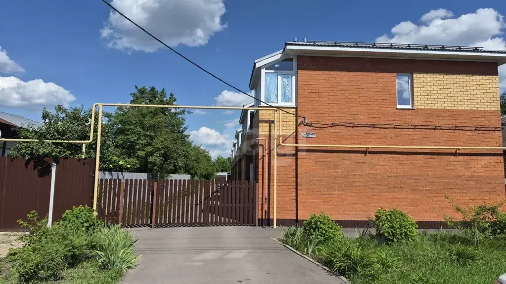 Таунхаус в Воронежская область, Борисоглебск Сенная ул., 52А (129 м) - Фото 1