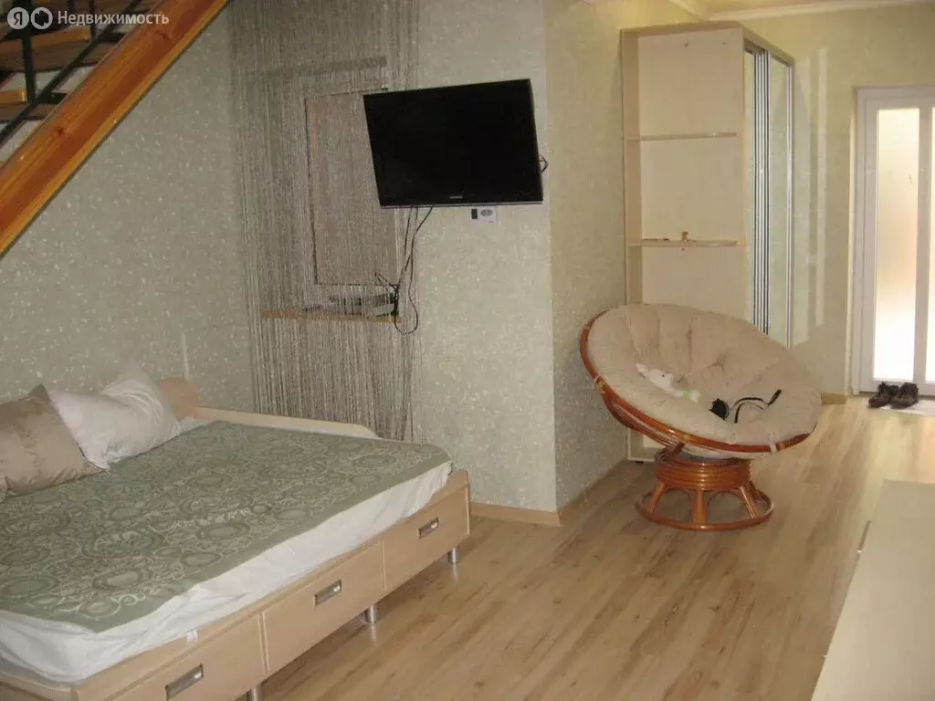 3-комнатная квартира: Евпатория, улица Пушкина, 61 (60.4 м) - Фото 2